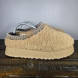 UGG Maxi Curly Tazz Womens Size 10 Fuzzy Warm Platform Slippers Shoes Brown